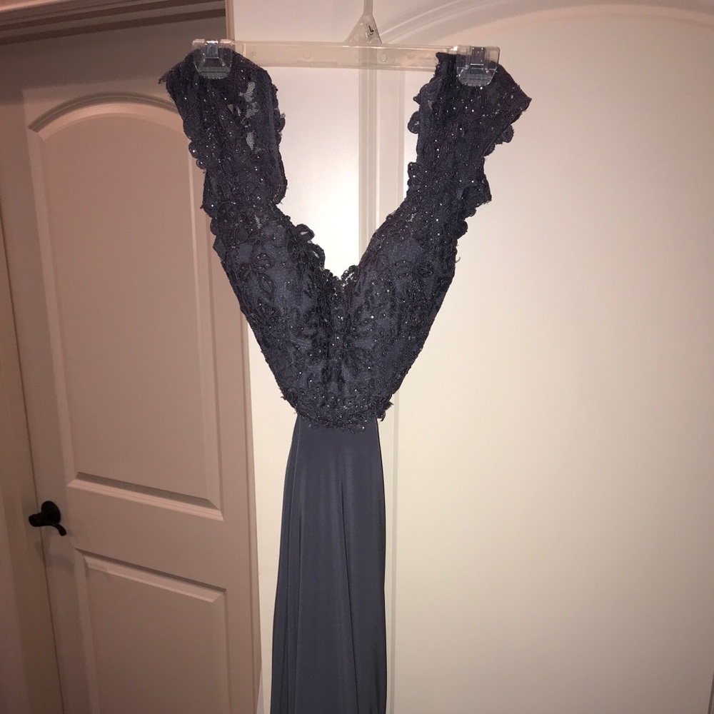 Dark purple prom dress!! In GREAT condition size 4